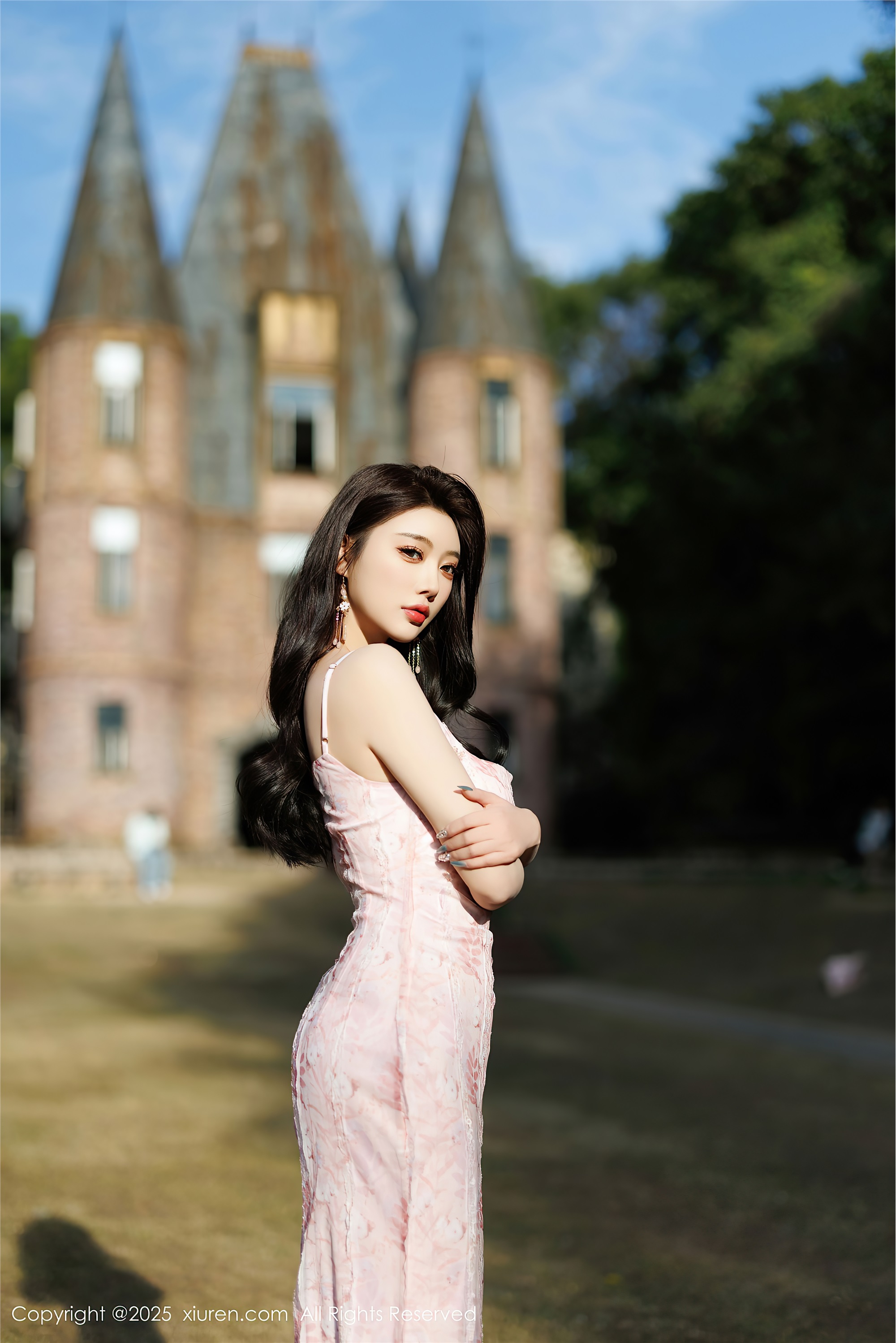 Xiuren秀人网 2025.02.14 NO.9886 杨晨晨Yome